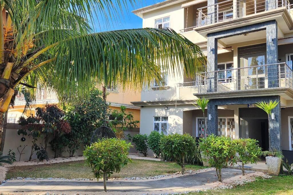 Number 8, 2Nd Floor, Pebble Bay Apartments Grand Bay Ngoại thất bức ảnh