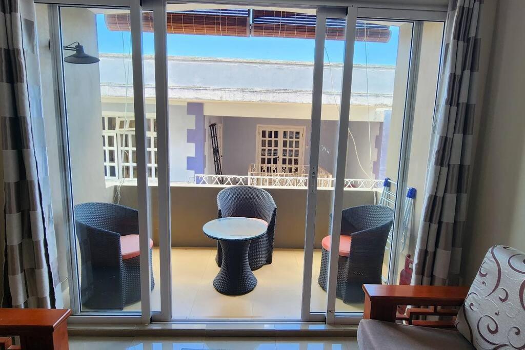 Number 8, 2Nd Floor, Pebble Bay Apartments Grand Bay Ngoại thất bức ảnh