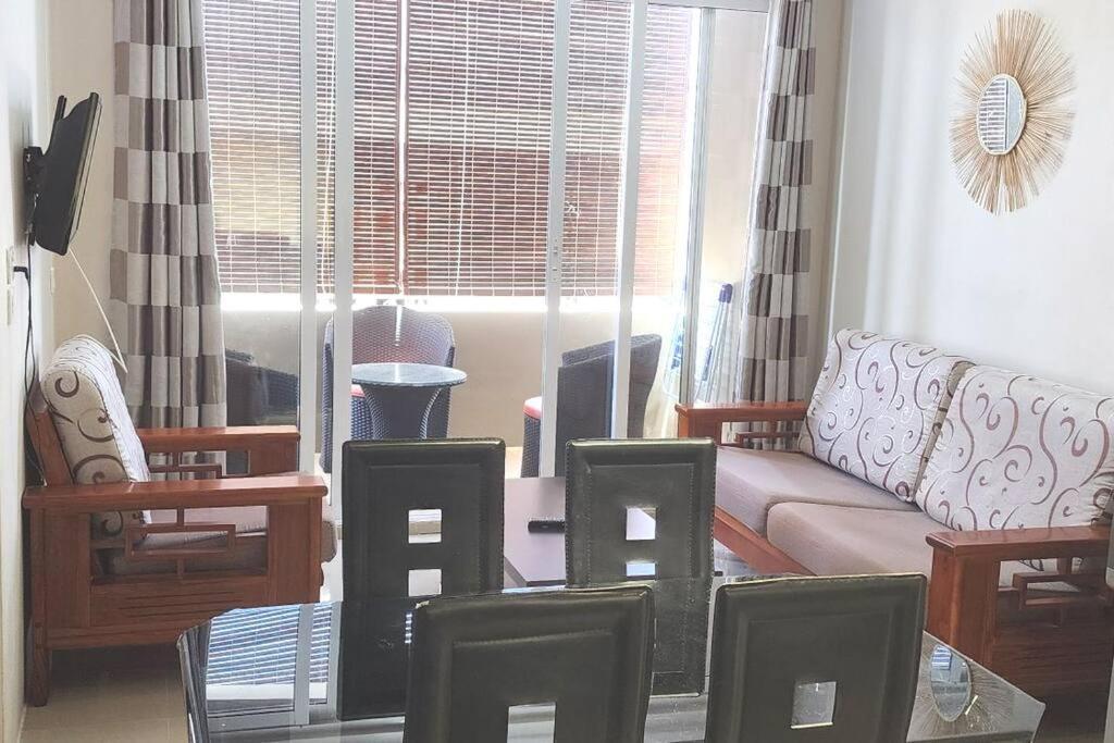 Number 8, 2Nd Floor, Pebble Bay Apartments Grand Bay Ngoại thất bức ảnh